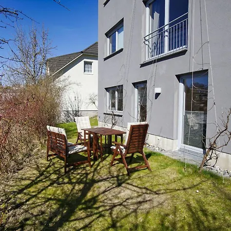 Buskam Mit Terrasse Und Garten *